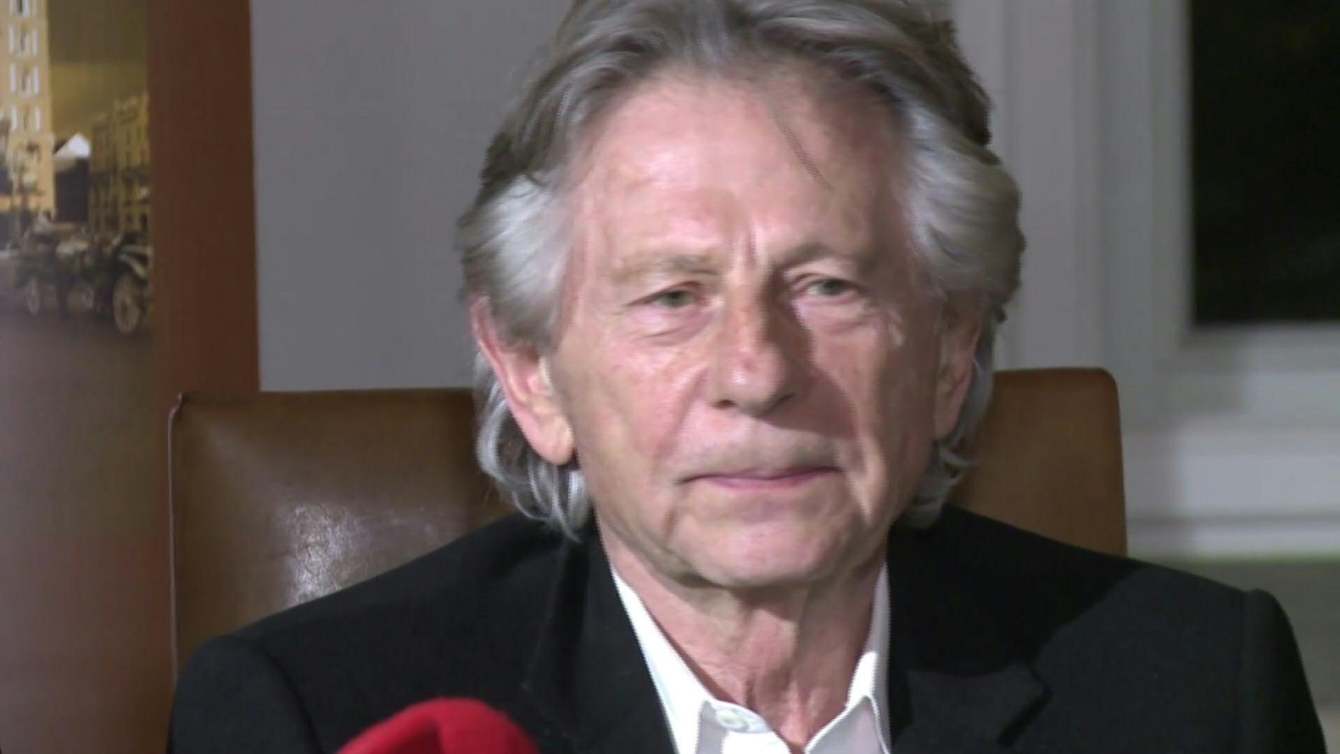 Polanski admitió el cargo de violación estatutaria después de que fueran retirados una serie de faltas más graves. Pasó 48 días detenido para ser sometido a una evaluación psiquiátrica y luego fue liberado. (AFP)