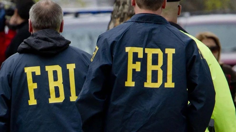 El FBI allanó un departamento de propietarios rusos en la Trump Tower de Sunny Isles, la ciudad de Florida conocida como “la pequeña Moscú”