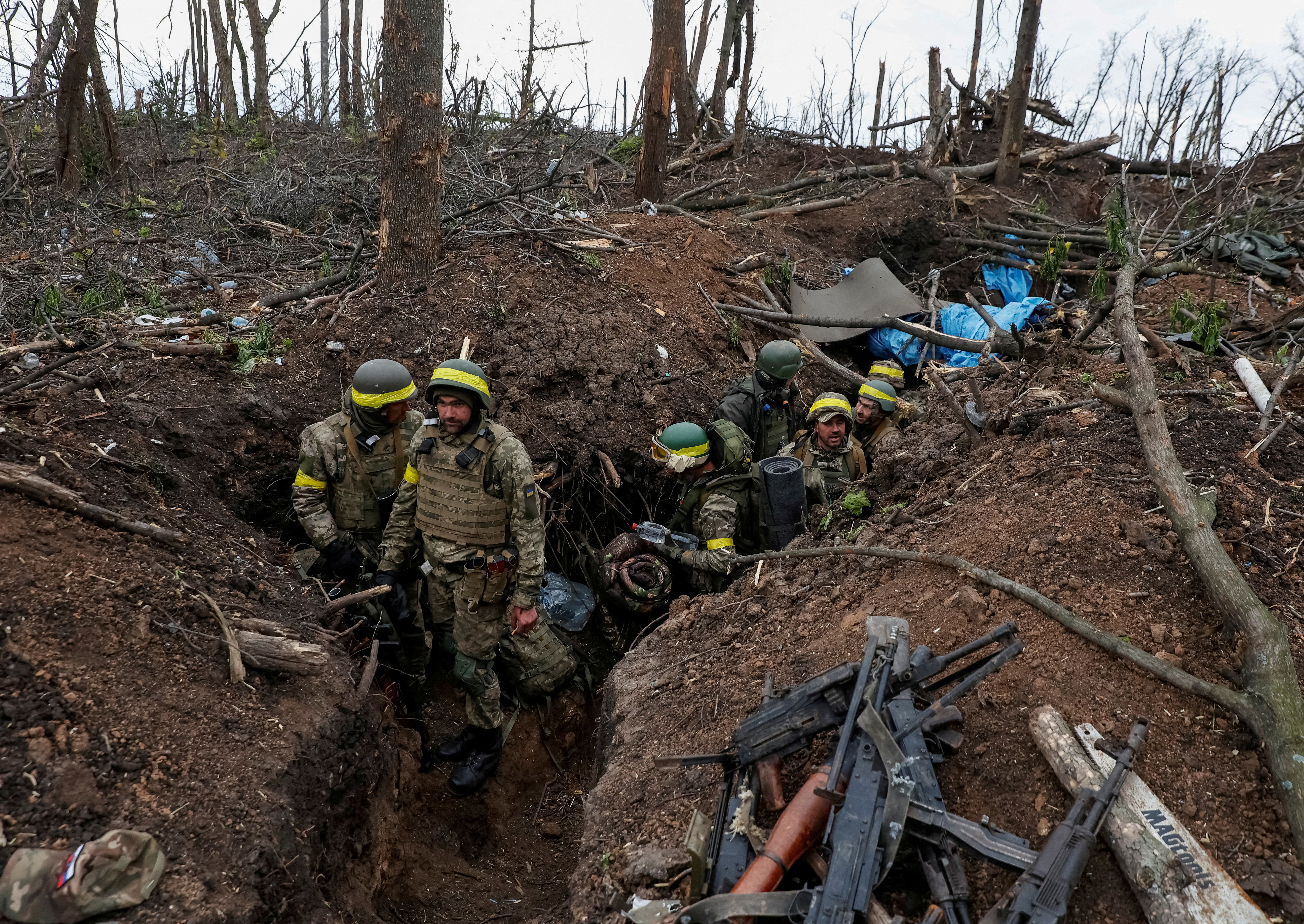 Ucrania anunció el martes que en los últimos días sus tropas “liberaron unos 20 km2 al norte y al sur de la periferia de Bakhmut” (Radio Free Europe/Radio Liberty/Serhii Nuzhnenko via REUTERS/File Photo)