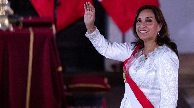 Premier de Perú pide aprobar con “urgencia” la ley para que Boluarte pueda mandar “de forma remota”