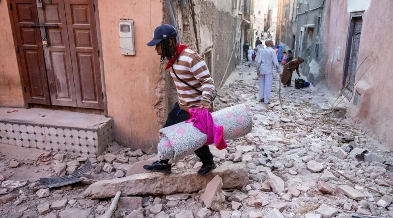 Marruecos eleva a más de 2.000 los muertos por el devastador terremoto