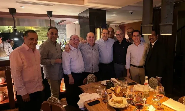 PLD reúne a dirigentes presidenciables y surgen comentarios por ausencias de Abel y Domínguez Brito