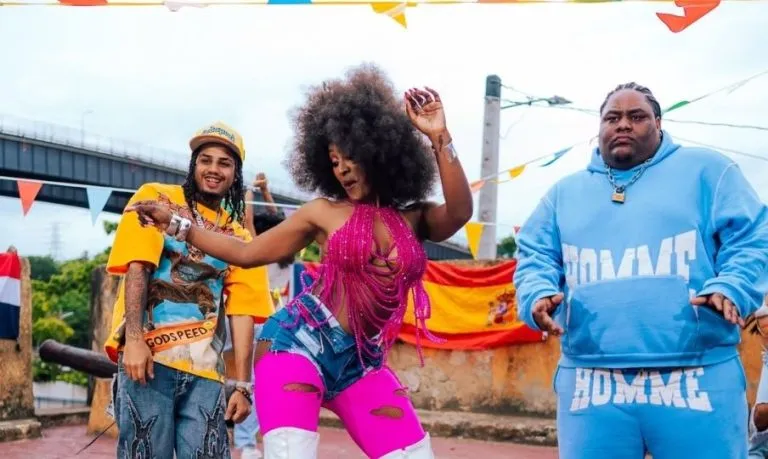 Amara La Negra anuncia estreno de “Tiene Tumbao” junto a Kreizy K y Big Oooblin