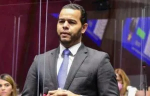 Carlos Amarante García responde a Gustavo Sánchez: “Es el Caballo de Troya de la oposición”