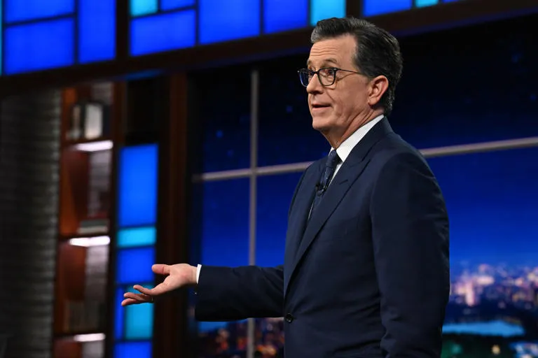 Censura y caída de un imperio televisivo: Stephen Colbert se despide con una metáfora apocalíptica