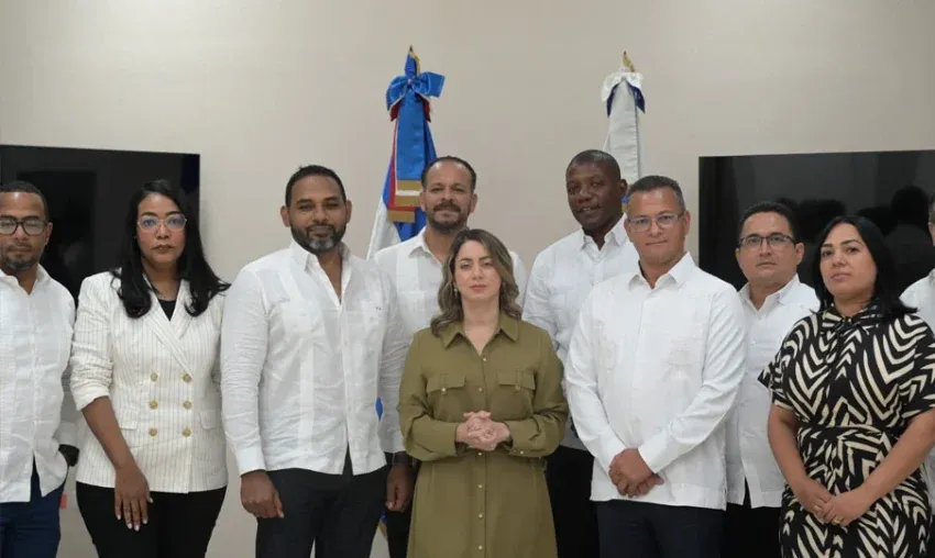 CCESDN realiza alianza con el Ministerio de la Mujer para impulsar campaña contra la violencia hacia las mujeres en Santo Domingo Norte