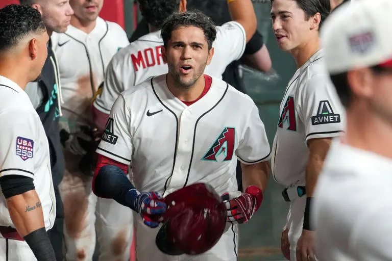 Adrian Del Castillo guía la victoria de los Diamondbacks sobre los Cerveceros