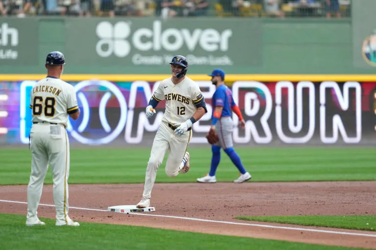 El histórico debut jonronero de Cooper Pratt sentencia la aplastante victoria de los Cerveceros frente a los Mets